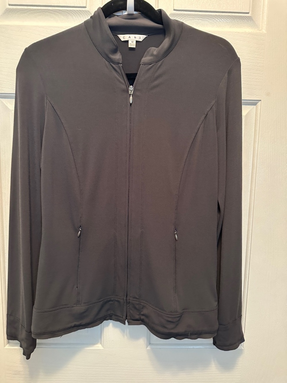 CAbi Lightweight Zip-Front Jacket in Charcoal Outdoors Sleek Fit Size Medium
